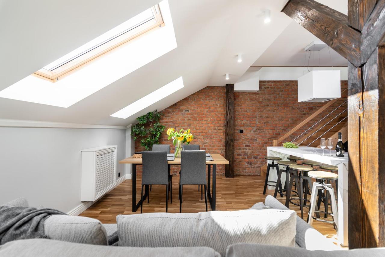 Riverside Premium Class Apartment - By Upstairs Cracovia Esterno foto