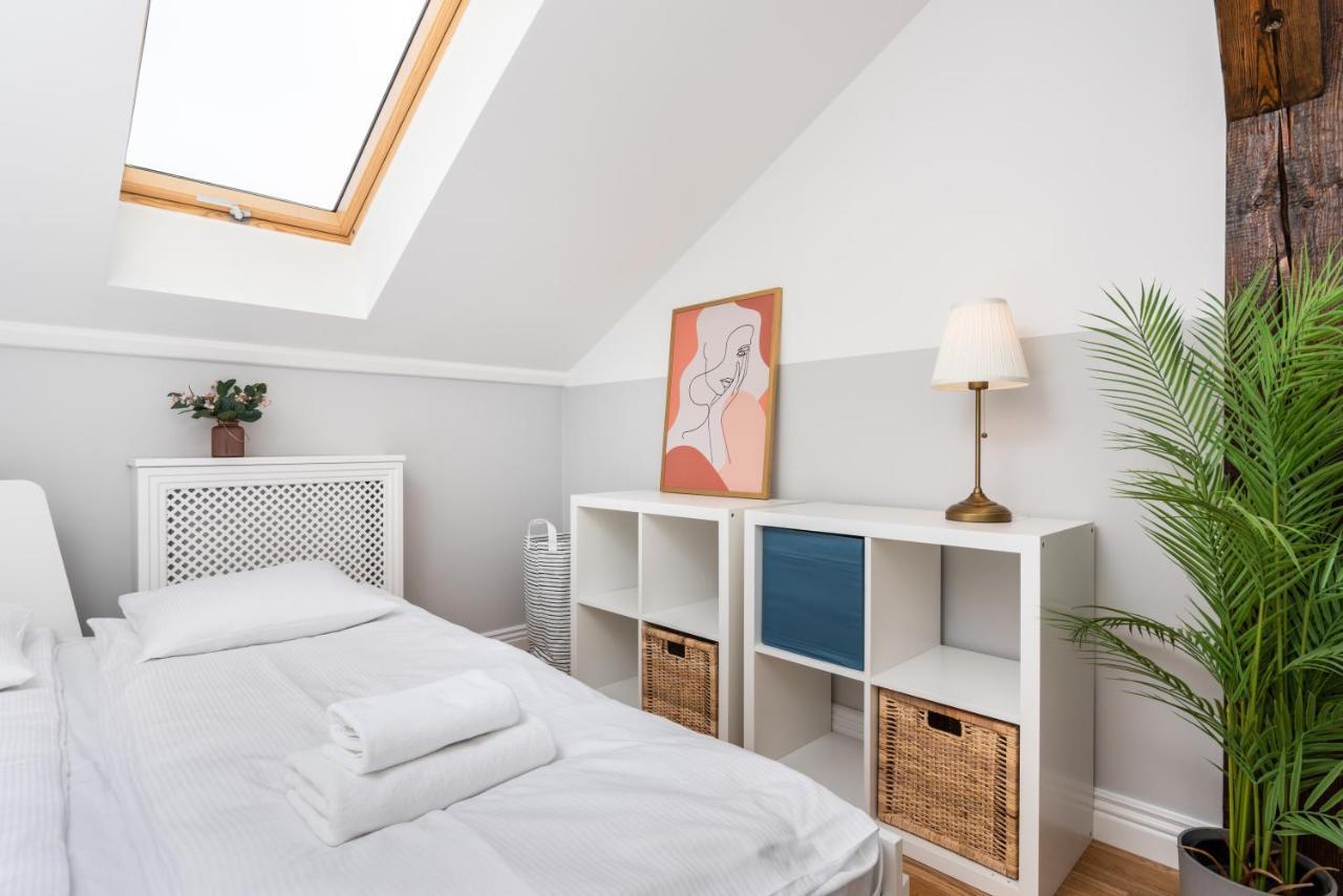 Riverside Premium Class Apartment - By Upstairs Cracovia Esterno foto