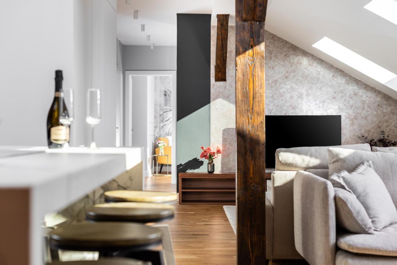 Riverside Premium Class Apartment - By Upstairs Cracovia Esterno foto